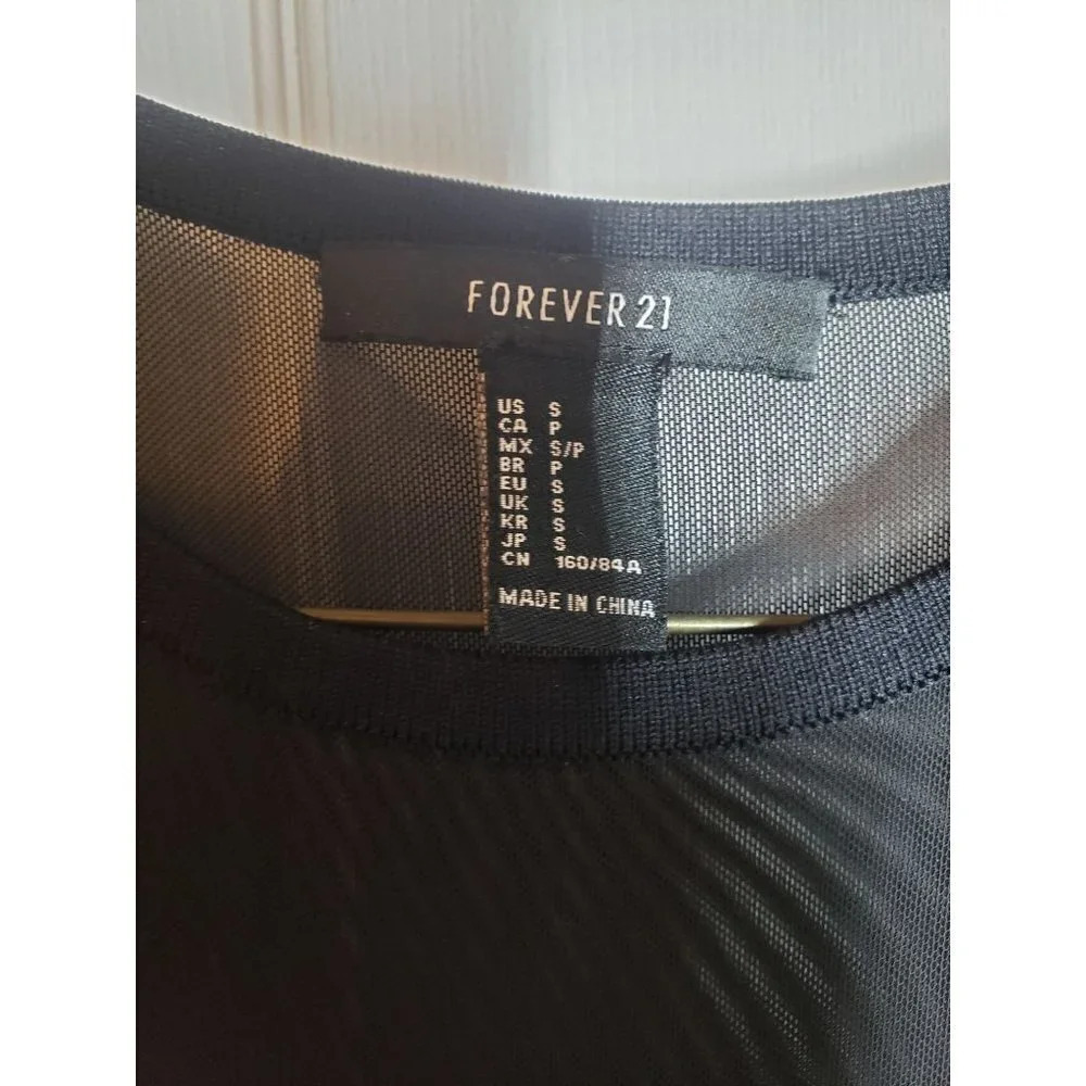 The Little Black Dress! Forever 21 Women's Size S. - Picture 3 of 3